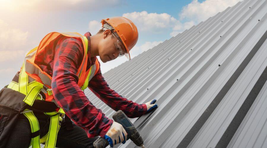 Professional Emergency Roof Repairs services in Warm Springs, VA